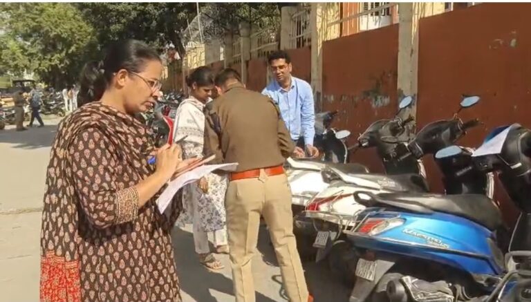 मयूर-दीक्षित-के-निर्देश-पर-विद्यालयों-के-आसपास-परिवहन.jpeg