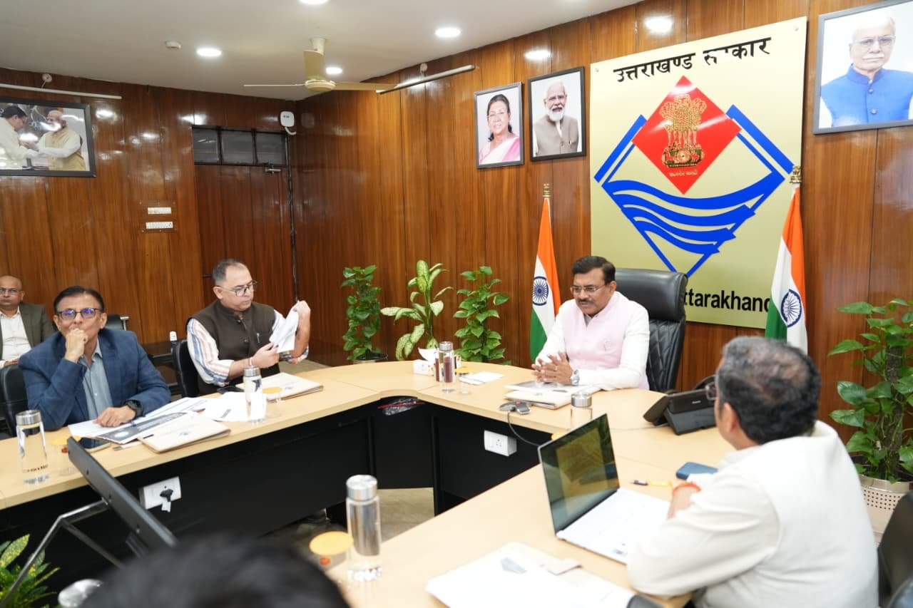 मुख्य सचिव आनंद बर्द्धन की अध्यक्षता में स्टेट स्टीयरिंग कमेटी की बैठक आयोजित, उत्तराखंड के युवाओं को स्थानीय एवं अंतरराष्ट्रीय स्तर पर रोजगार से जोड़ने पर जोर 2 सचिव आनंद बर्द्धन की अध्यक्षता में स्टेट स्टीयरिंग कमेटी