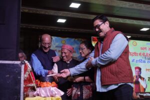मेला-नेगी-दा-के-सुरों-और-दीक्षा-बडोनी-के.jpeg