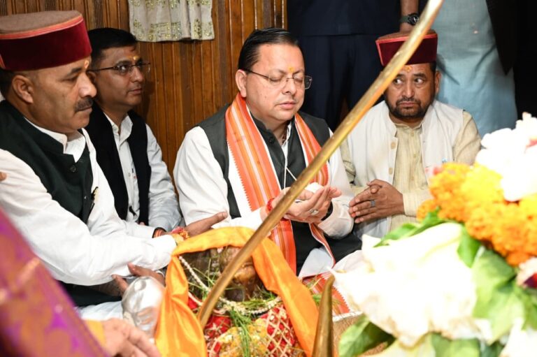 मोदी-के-जनसेवा-एवं-सुशासन-के-25-वर्ष-पूर्ण.jpeg