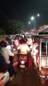रेलवे-फाटक-बना-जाम-का-जंजाल-अंडरपास-की-मांग.jpg