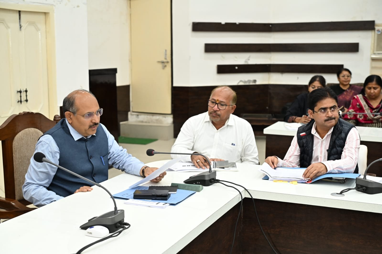उत्तराखण्ड विजन 2047 को लेकर मुख्य विकास अधिकारी ने ली