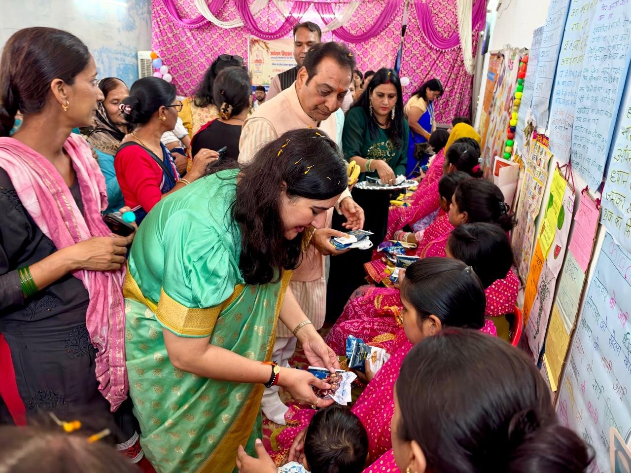 श्यामा प्रसाद मुखर्जी मंडल में सेवा संकल्प अभियान के अंतर्गत 25 साल सेवा के आंगन का उत्सव कार्यक्रम आयोजित किया गया 2 प्रसाद मुखर्जी मंडल में सेवा संकल्प अभियान के अंतर्गत