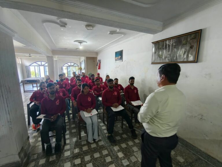 स्कीइंग-एवं-पर्वतारोहण-संस्थान-गुलमर्ग-के-तीसरे-वाटर-स्कीइंग.jpeg